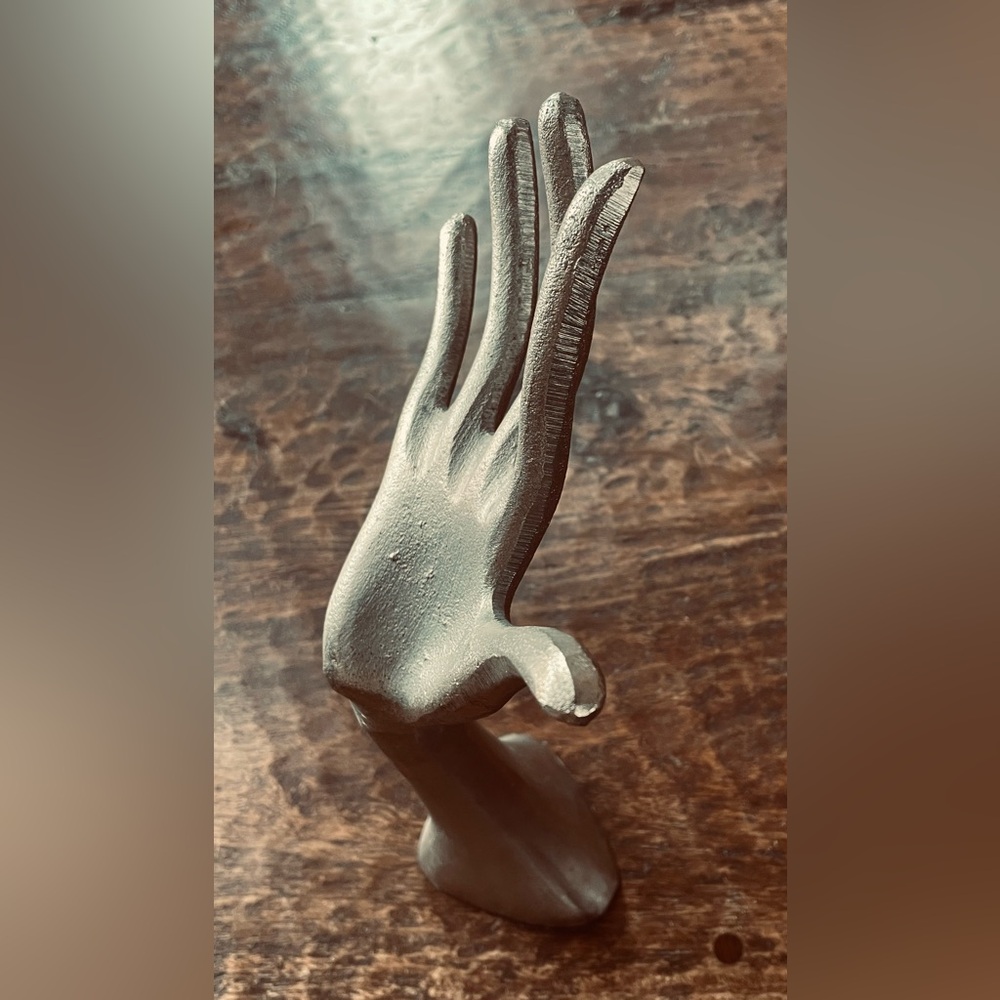Fun Decorative Metal Hand - Picture 4 of 4